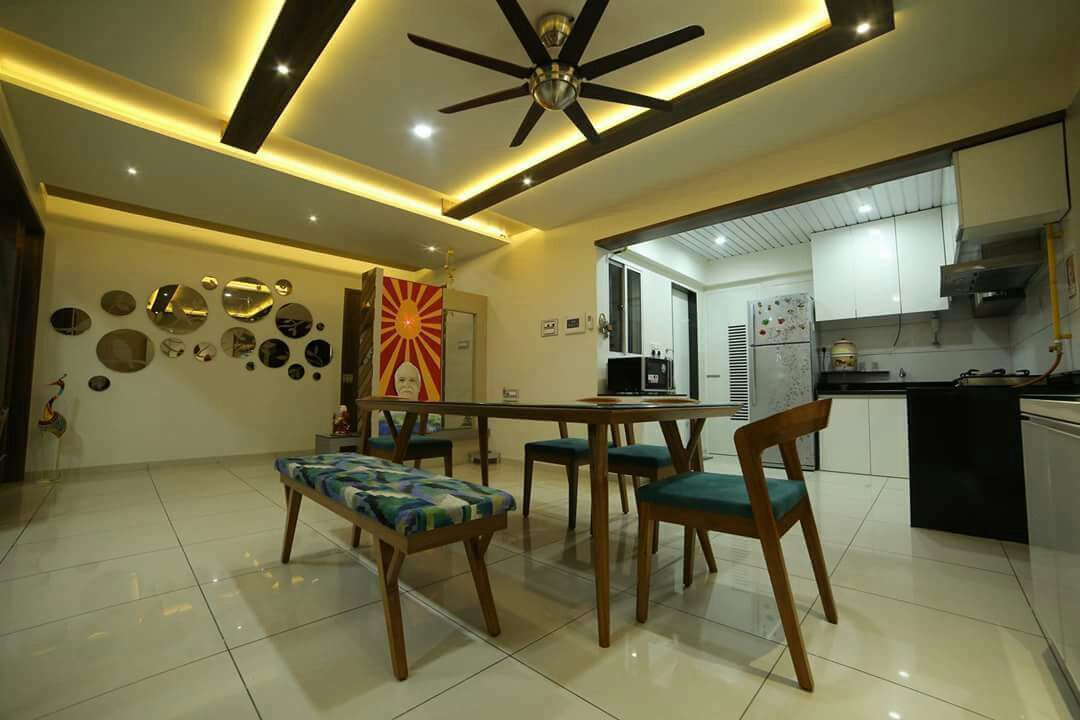 Dinning space with marble flooring and false ceiling by Chandni Goel Dining-room Contemporary | Interior Design Photos & Ideas