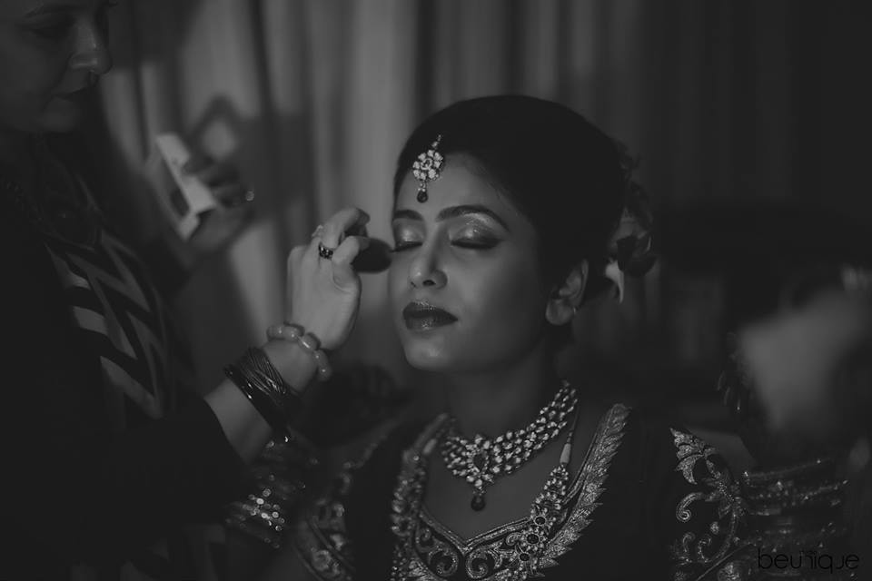 Bride Getting Ready by Dushyant Gadara Wedding-photography | Weddings Photos & Ideas