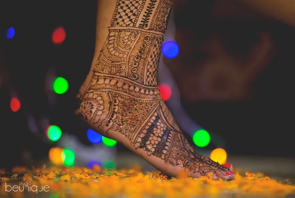 Mehendi Shot by Dushyant Gadara Wedding-photography | Weddings Photos & Ideas