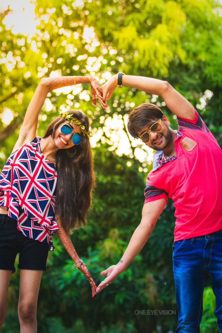 Pre-Wedding Shoot Poses Ideas by WildCard Entertainment Wedding-photography | Weddings Photos & Ideas