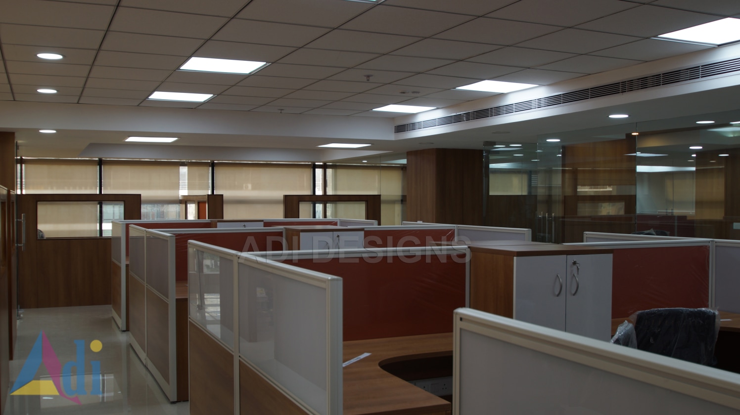 Cellular space office with wooden desk and false ceiling by Vishal Arora Modern | Interior Design Photos & Ideas