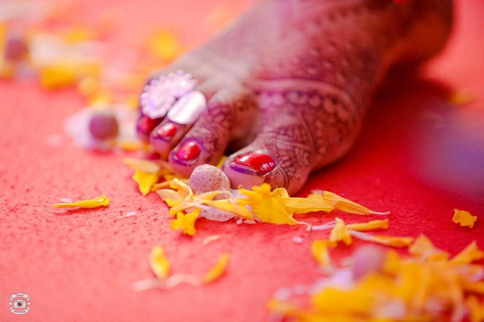 Foot accessory by Fatty's Photography Wedding-photography | Weddings Photos & Ideas