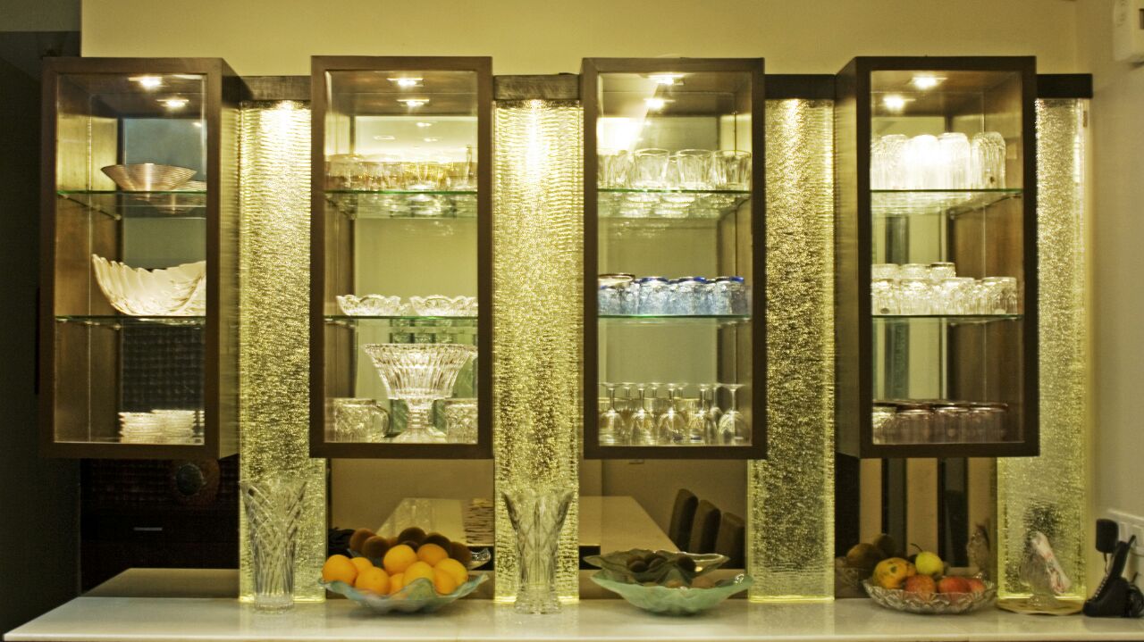 Well Lit Glass Display Unit in Dining Area by Yogendra Garg Dining-room Contemporary | Interior Design Photos & Ideas