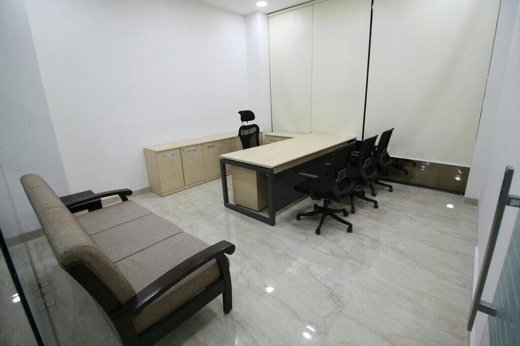 Office Workstation With Pine Table by Rimpy Shah Minimalistic | Interior Design Photos & Ideas