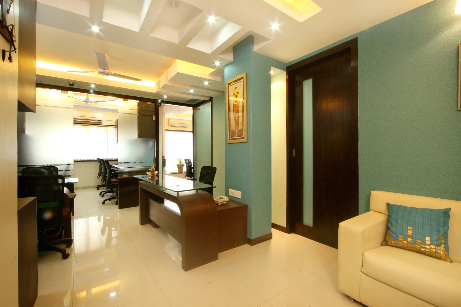 Elegant Ceiling by Harshila Shreeram Talasila Contemporary | Interior Design Photos & Ideas