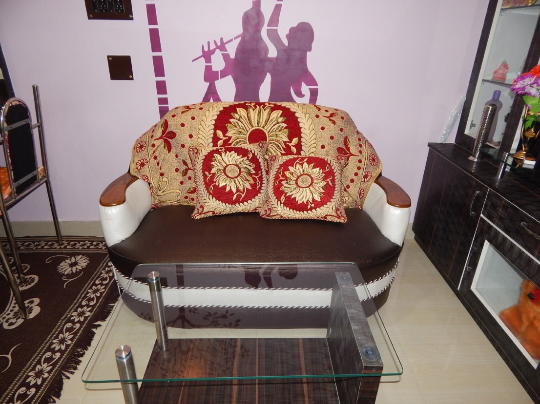The Royal Sofa by Manik Chowdhury Living-room Traditional | Interior Design Photos & Ideas
