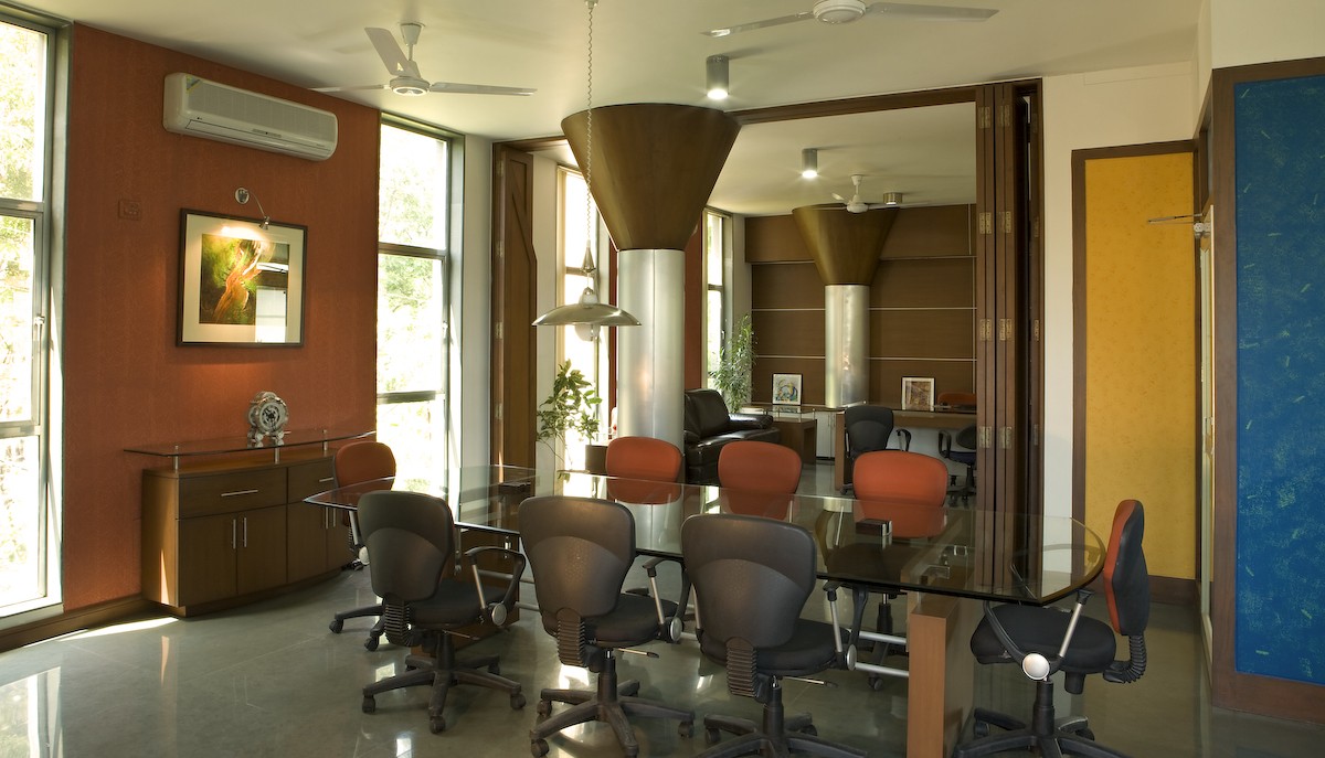 Meeting Room With Hanging Lamp by narayan moorthy Contemporary | Interior Design Photos & Ideas