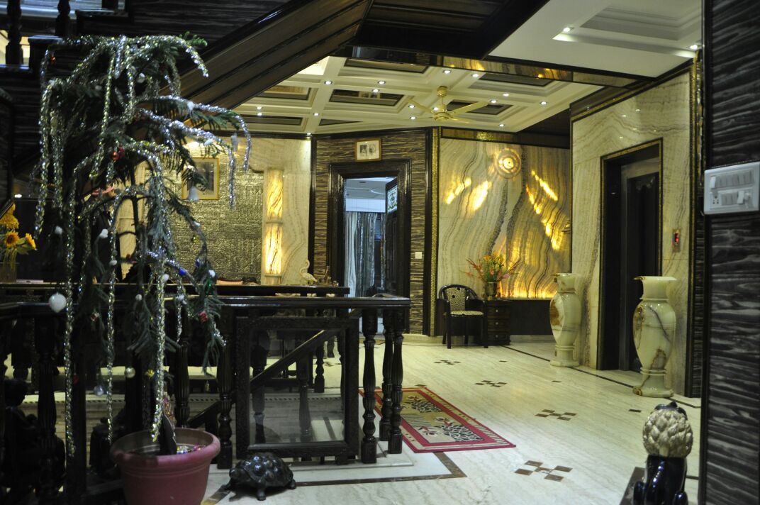 Trendy and exclusive hall by Sameer Bhatia