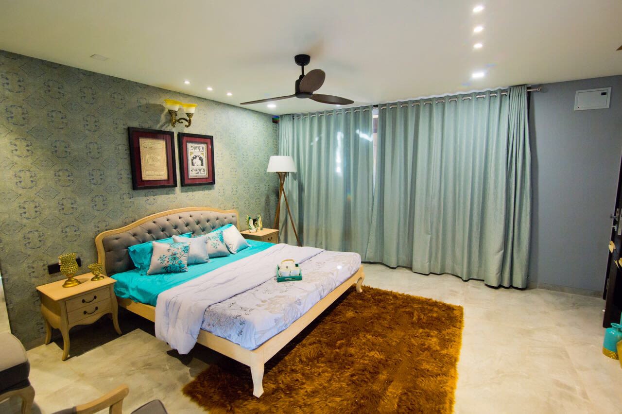 Pine Oak Wooden Bed And Brown Soft Carpet by Dhwani Patel Bedroom Contemporary | Interior Design Photos & Ideas