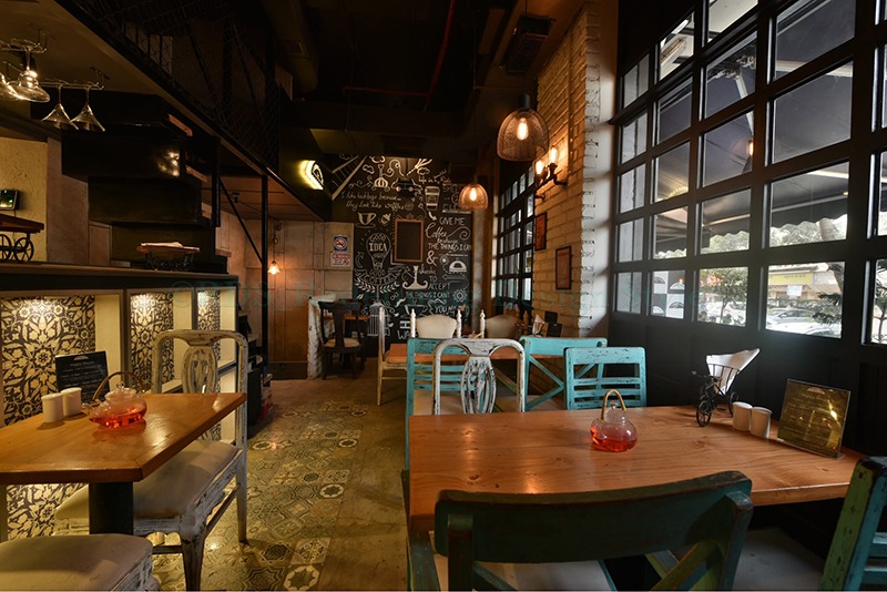 Coffee breaks by Shweta Makwana Modern | Interior Design Photos & Ideas