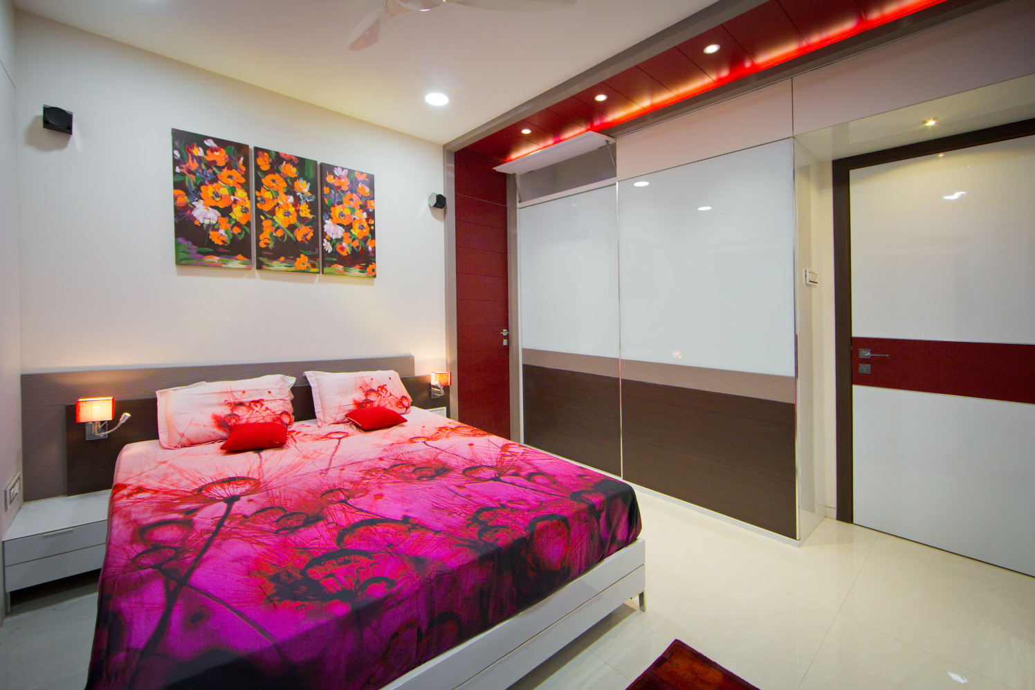 White And Red Themed Bedroom  With Wall Art by Yogesh