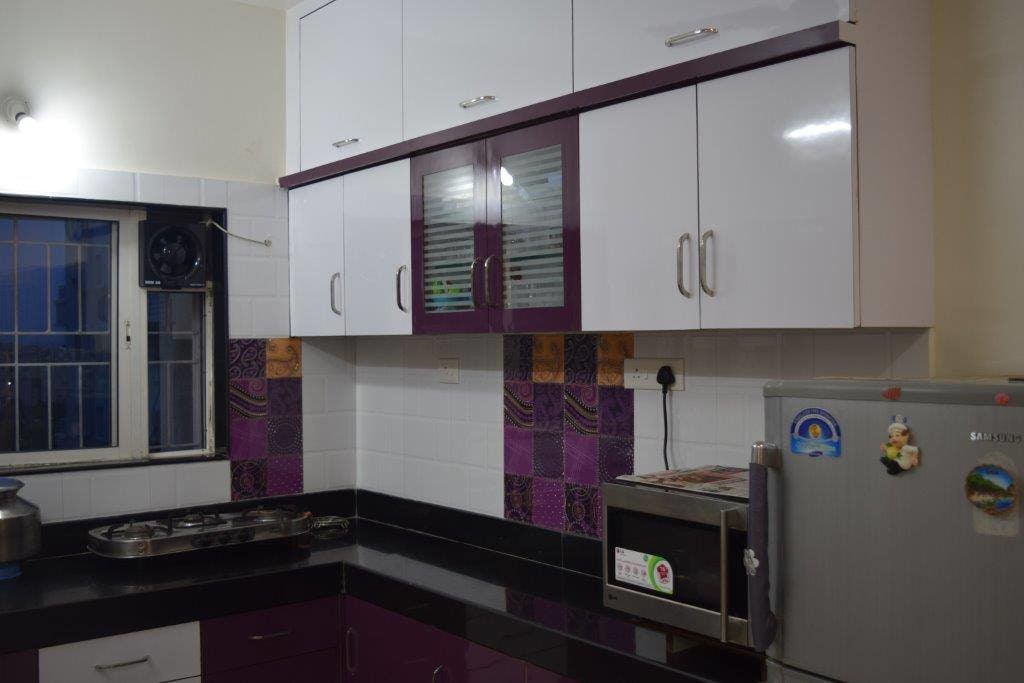 Kitchen by color's interio Modular-kitchen Modern | Interior Design Photos & Ideas