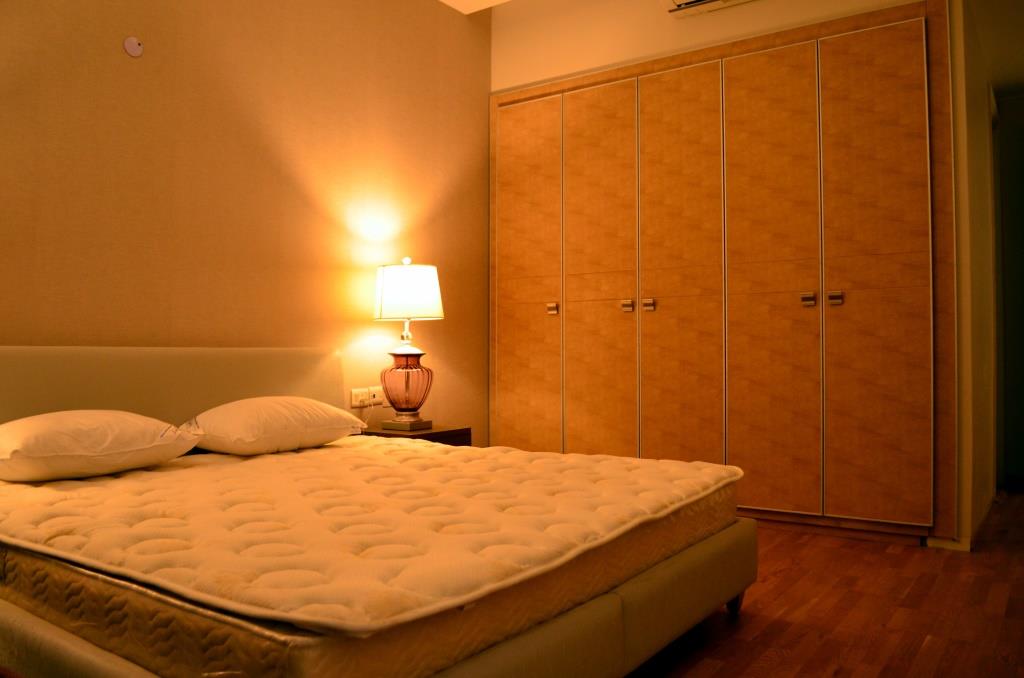 Divine Inn by The Art Effect Bedroom Minimalistic | Interior Design Photos & Ideas