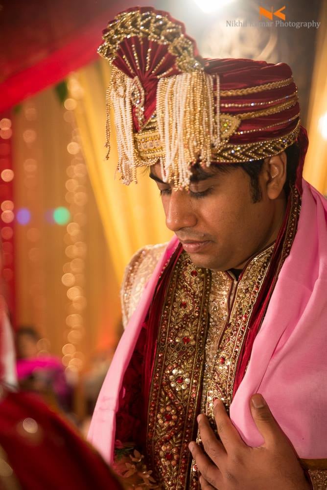 Groom Wearing Red Turban by Nikhil Kumar Wedding-photography | Weddings Photos & Ideas