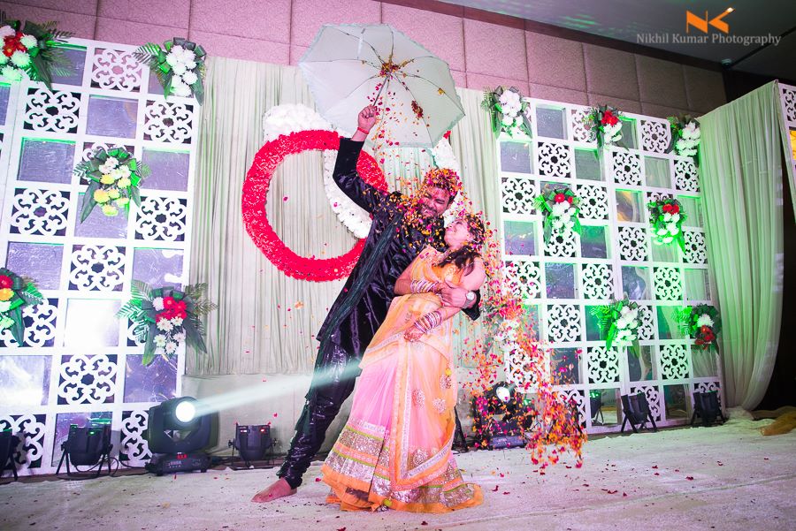 Floral stage Wall With White Flower Design by Nikhil Kumar Wedding-photography | Weddings Photos & Ideas