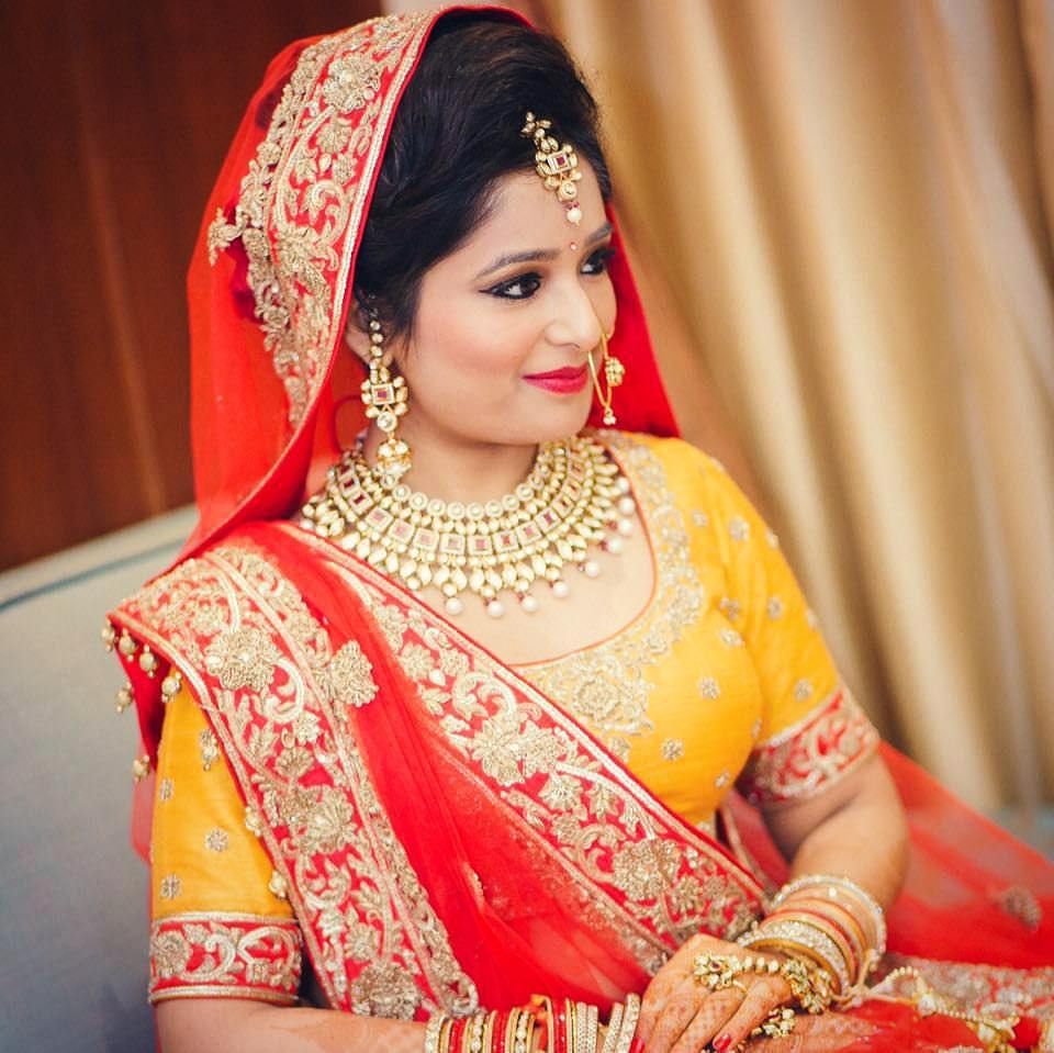 Rajasthani Bride Wearing Heavy Golden Necklace by Anchal Kumar Bridal-jewellery-and-accessories | Weddings Photos & Ideas