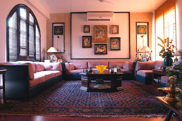 Vintage Living Room Style by Vijay Kapur Living-room Vintage | Interior Design Photos & Ideas