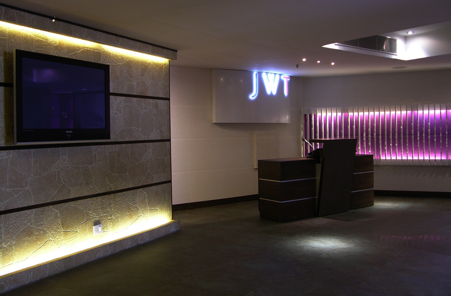 Office Reception by Vijay Kapur Designs Modern | Interior Design Photos & Ideas