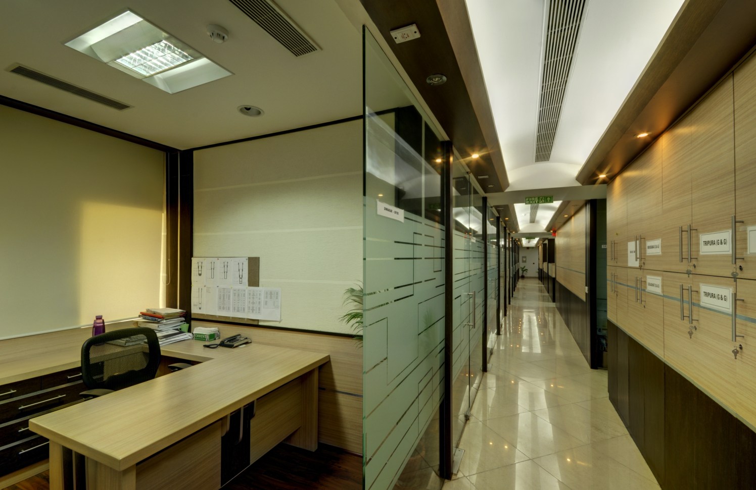 Formal Office Cabin by Vijay Kapur Designs Modern | Interior Design Photos & Ideas