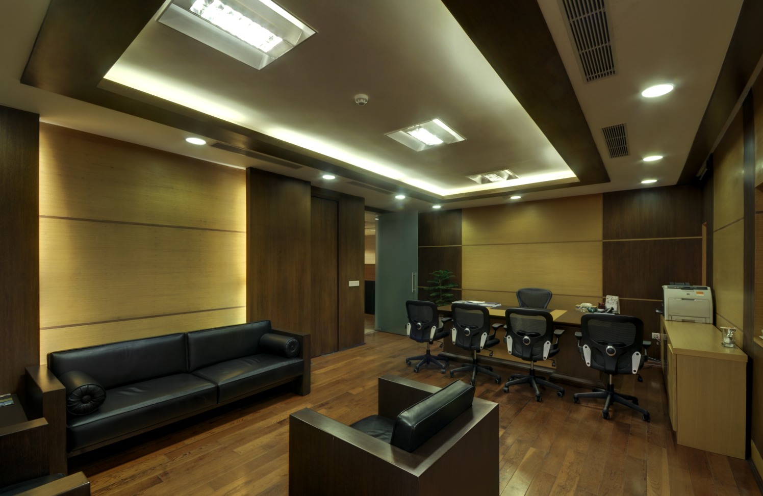 Formal Meeting Room by Vijay Kapur Designs Modern | Interior Design Photos & Ideas