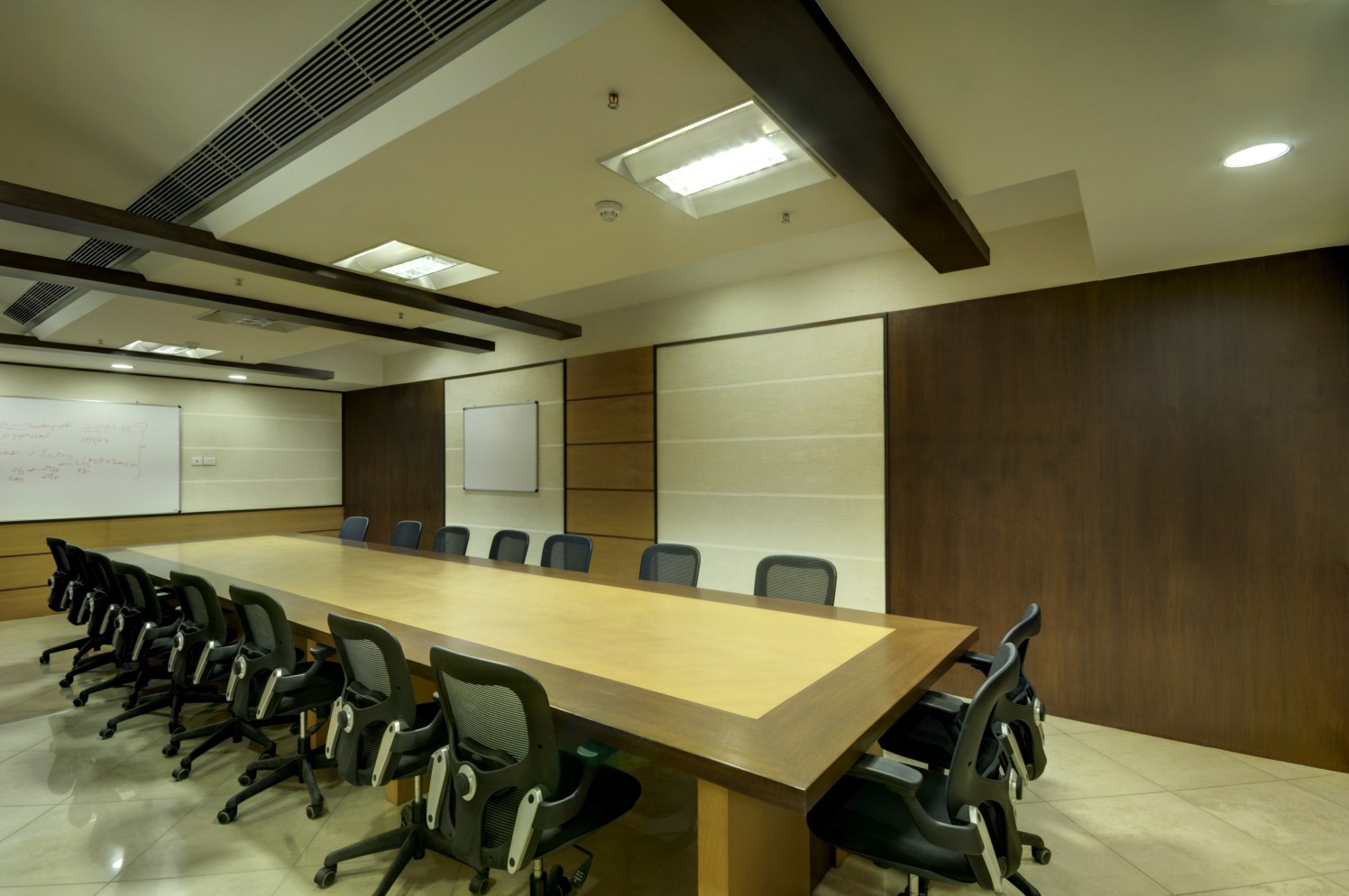 Formal Conference Room by Vijay Kapur Designs Modern | Interior Design Photos & Ideas