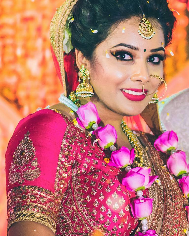 Luminiscent glow by Shruti Sharma Bridal-makeup | Weddings Photos & Ideas