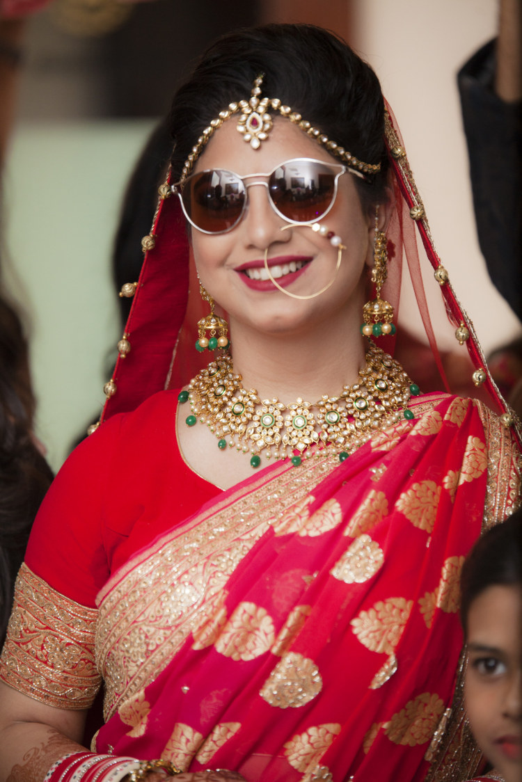 Quirky Bride Wearing Shades by Arpit Gulati Wedding-photography Bridal-jewellery-and-accessories | Weddings Photos & Ideas