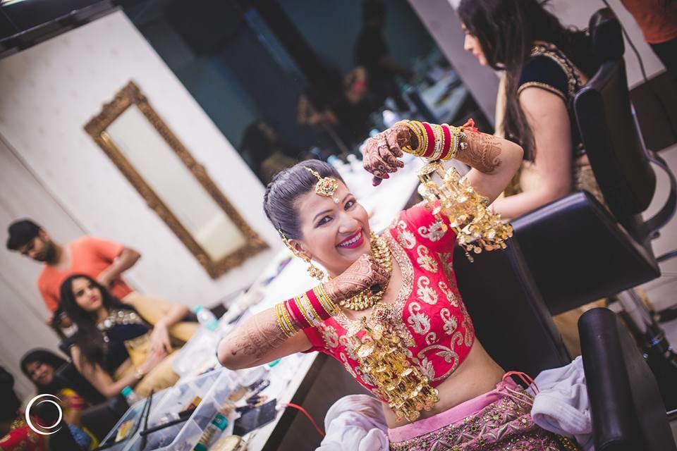 Twinkling face of the bride by Amish Photography Wedding-photography | Weddings Photos & Ideas
