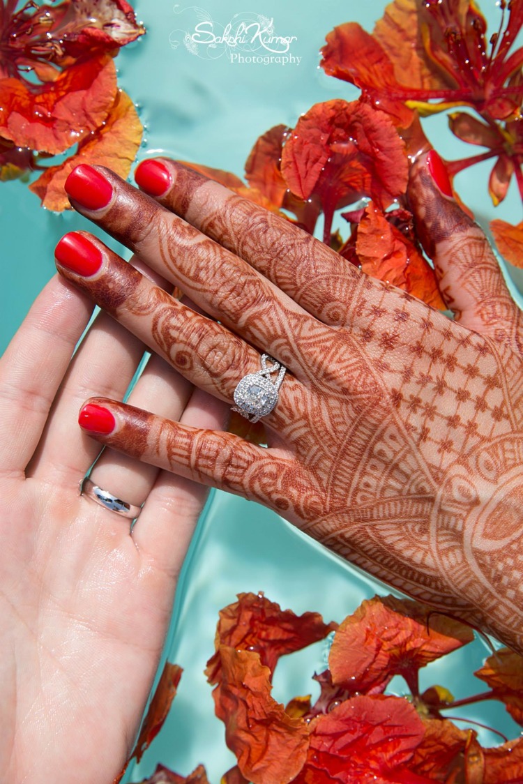 Henna Adorned Hands With Diamond Ring by Sakshi Kumar Bridal-mehendi Bridal-jewellery-and-accessories | Weddings Photos & Ideas
