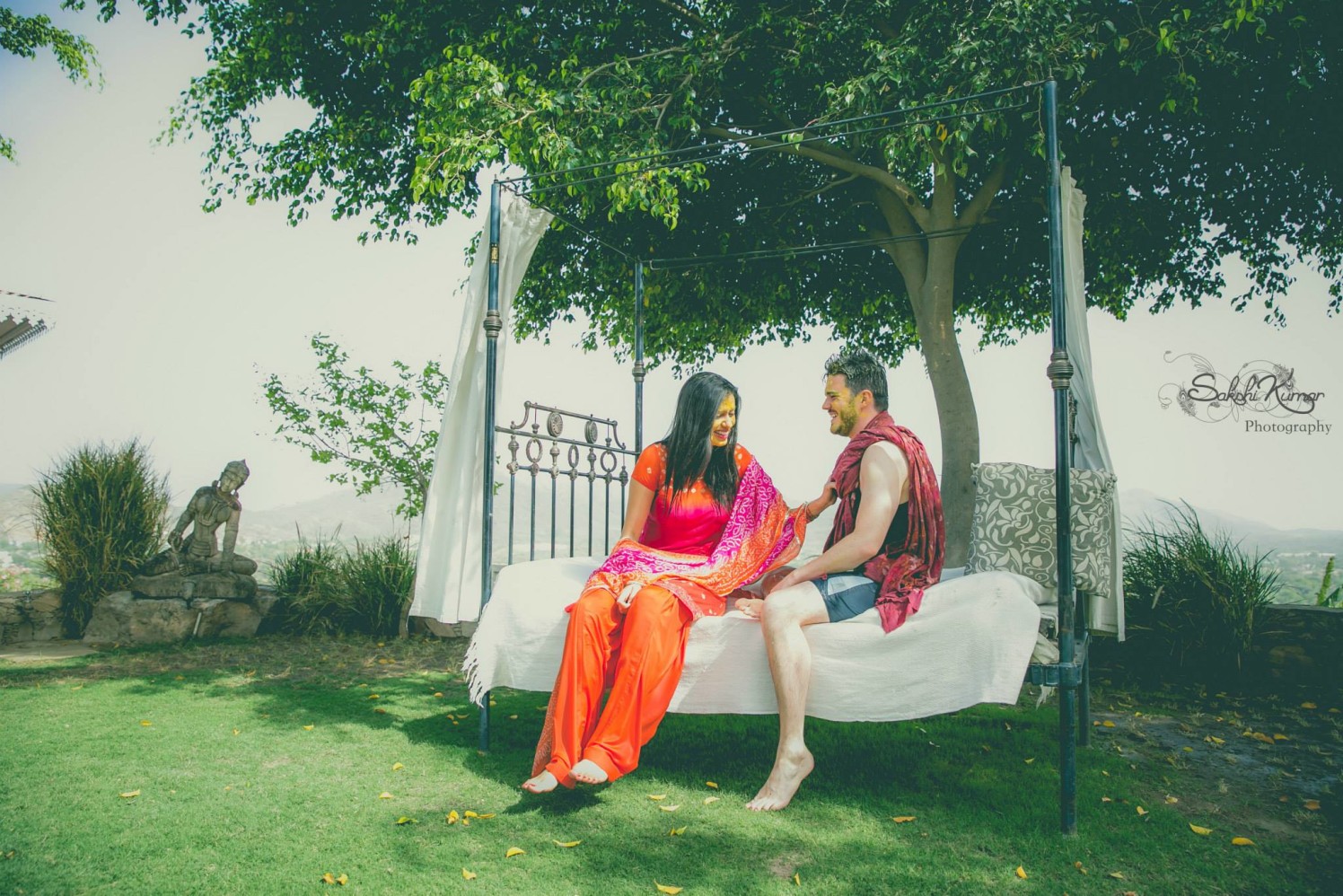 Haldi Tinted Jolly Couple by Sakshi Kumar Wedding-photography | Weddings Photos & Ideas