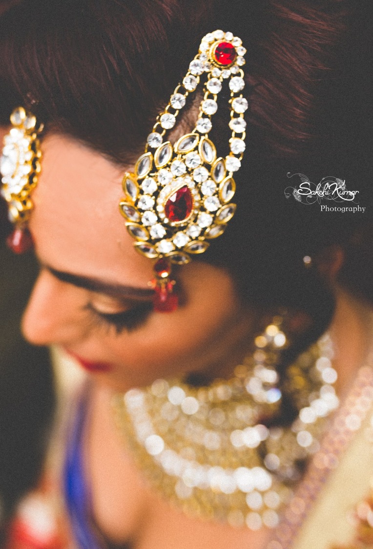 Red Pendant Kundan Passa Mang tikka by Sakshi Kumar Wedding-photography Bridal-jewellery-and-accessories | Weddings Photos & Ideas