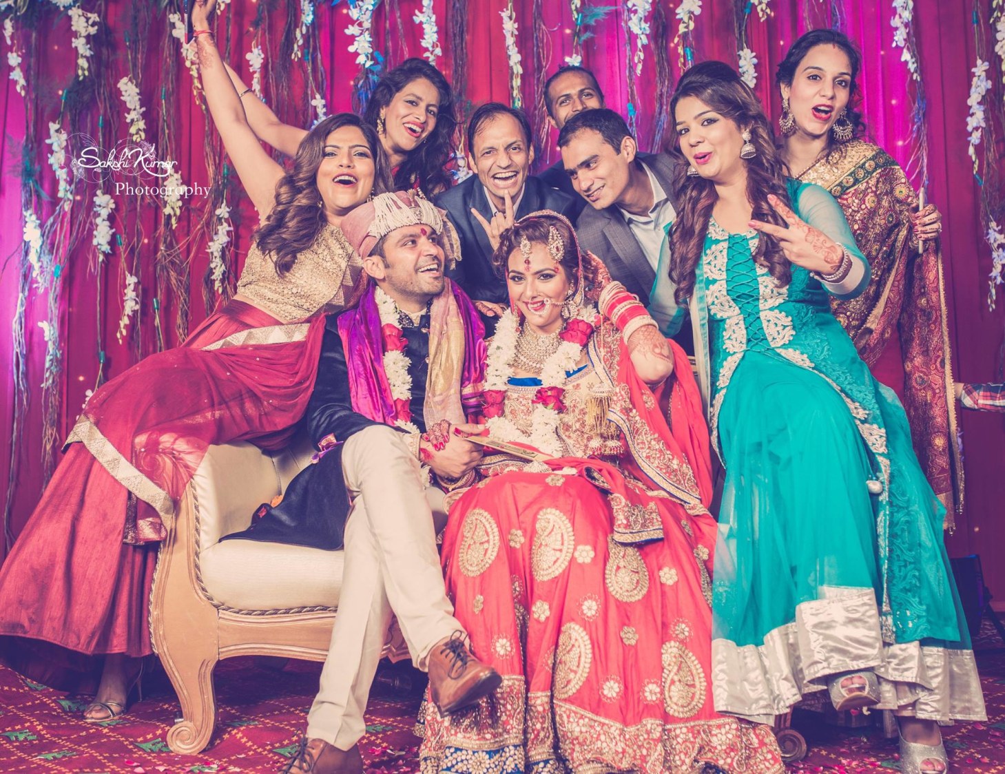 A Jovial Scintillating Family Picture by Sakshi Kumar Wedding-photography | Weddings Photos & Ideas