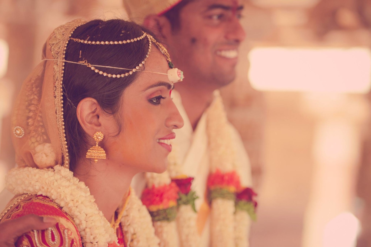 Tiny gold Earrings And Polki Kundan Mattha Patti by Dushyantha Kumar C Wedding-photography | Weddings Photos & Ideas