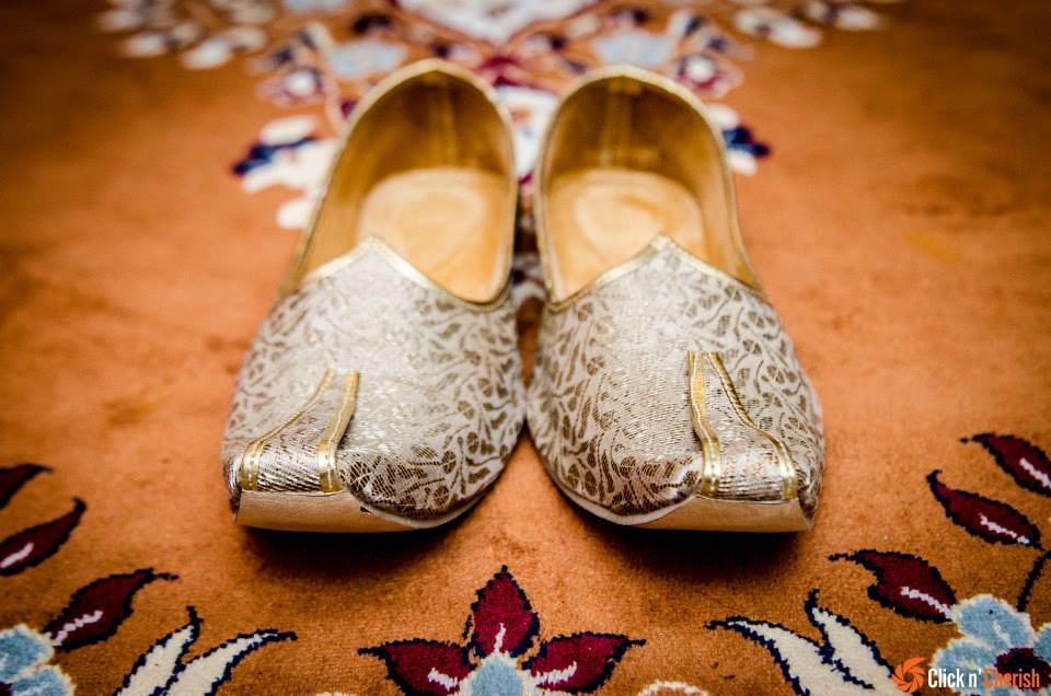 Groom's Footwear With Gold leaf work by Dushyantha Kumar C Groom-wear-and-accessories | Weddings Photos & Ideas