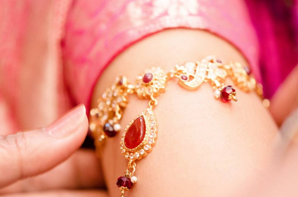 Stone and gold baajubandh by Dushyantha Kumar C Bridal-jewellery-and-accessories | Weddings Photos & Ideas