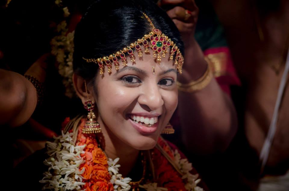 Gold And Gemstone Maang Tikka by Dushyantha Kumar C Bridal-jewellery-and-accessories | Weddings Photos & Ideas