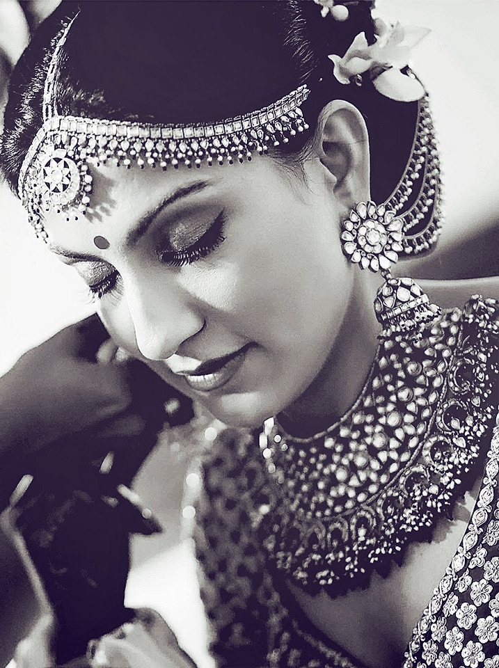 Gorgeous Bride In Kundan jewellery by Rajesh Luthra Bridal-jewellery-and-accessories | Weddings Photos & Ideas