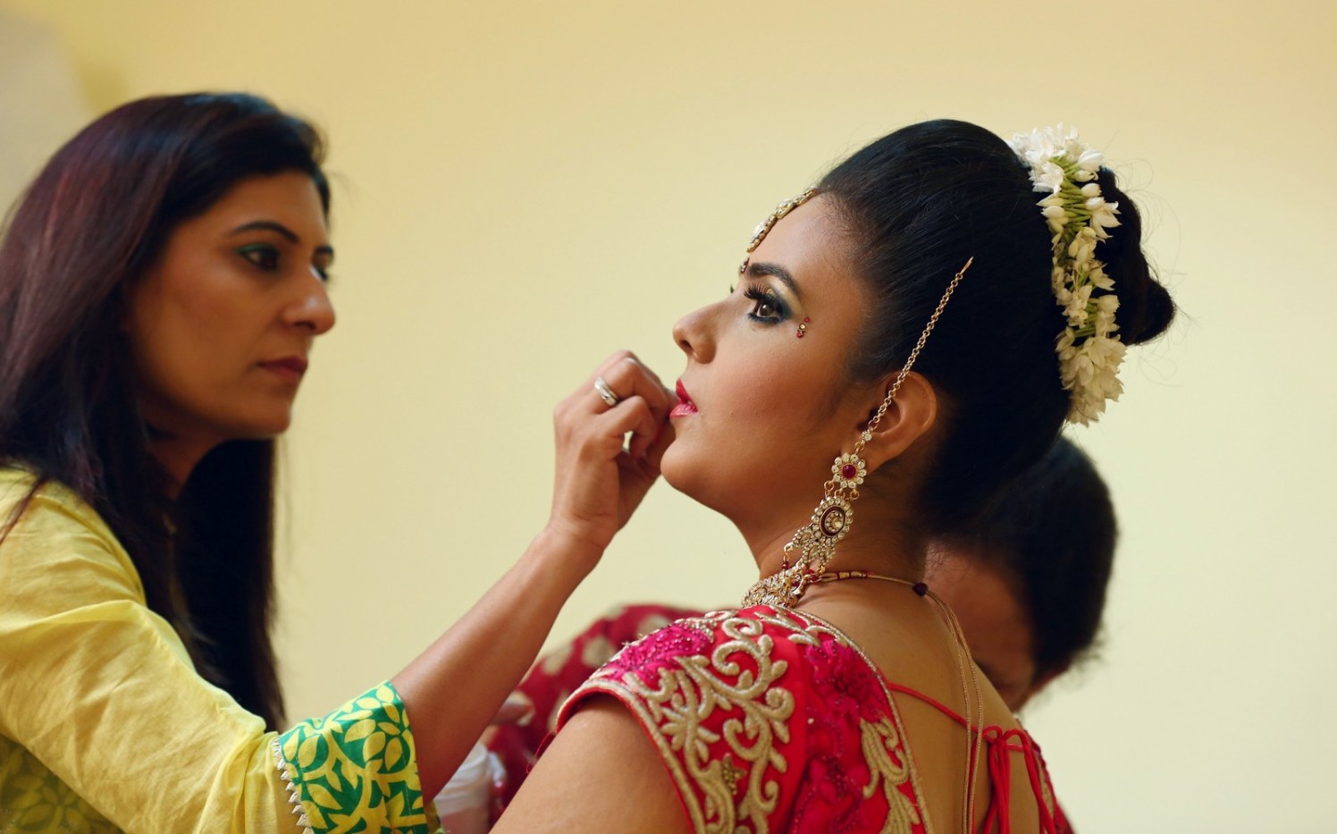Bridal touch up by Richa Malik Bridal-makeup | Weddings Photos & Ideas