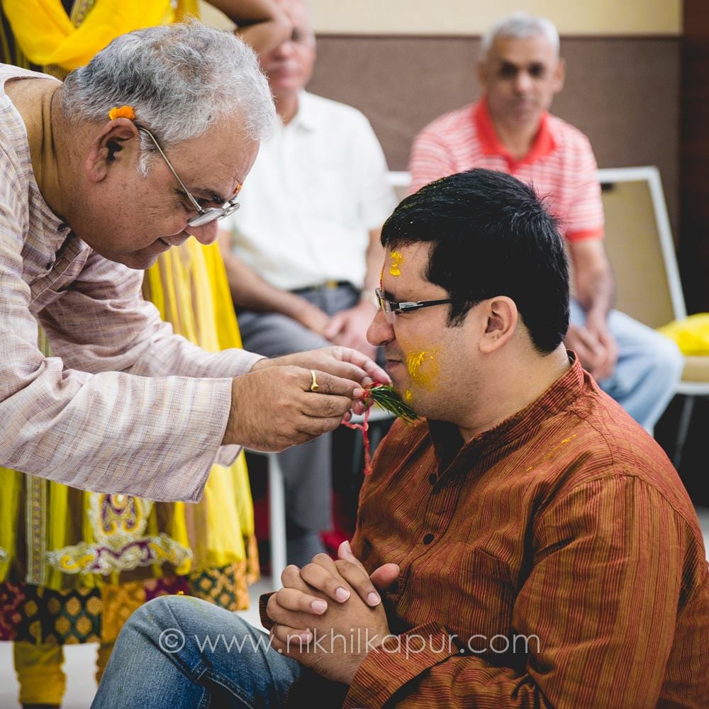 Haldi ceremony in full swing by Nikhil Kapur Photography Wedding-photography | Weddings Photos & Ideas