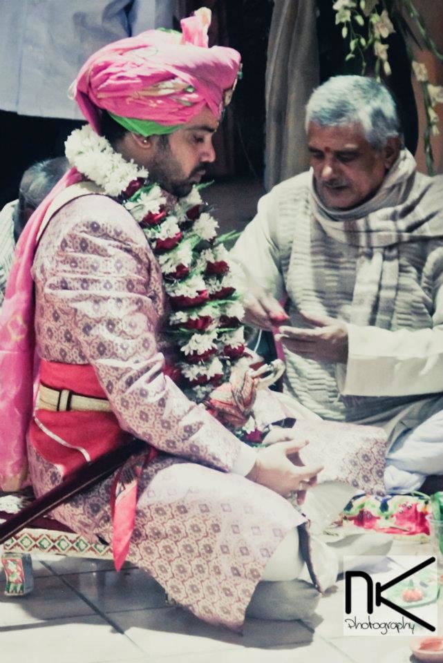 Performing Rituals by Nikhil Kapur Wedding-photography | Weddings Photos & Ideas