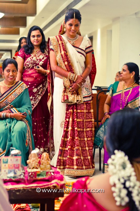 The candid bride by Nikhil Kapur Photography Wedding-photography | Weddings Photos & Ideas