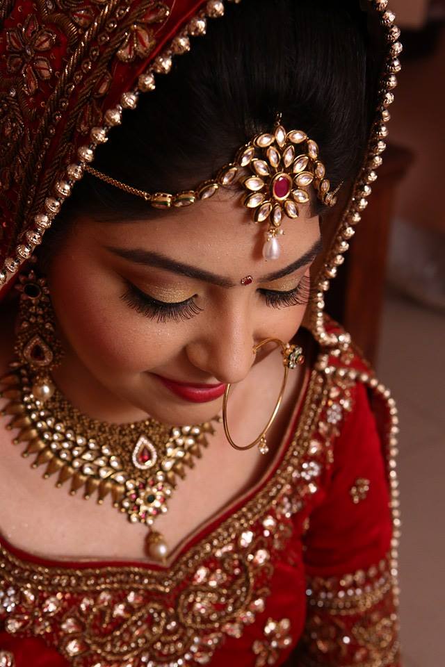 Natural yet classy! by Nishi Singh Bridal-makeup | Weddings Photos & Ideas