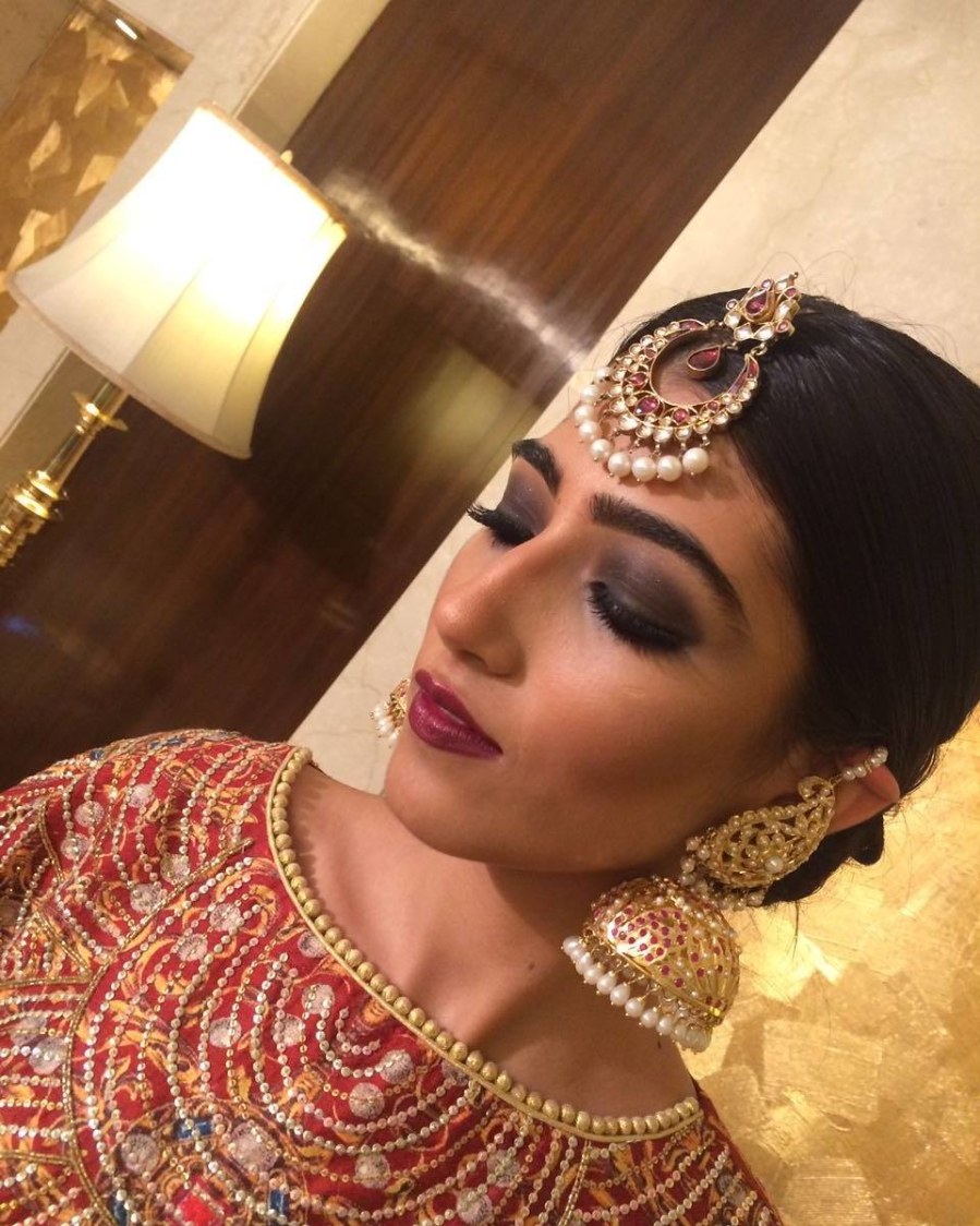 Bold reception look by Nishi Singh Bridal-makeup | Weddings Photos & Ideas