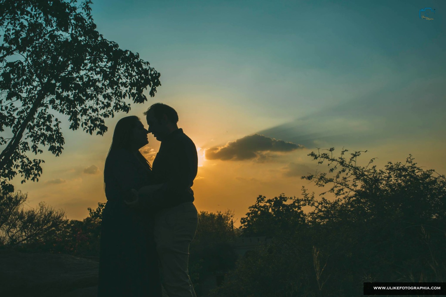Sun hiding behind the clouds by ULike Fotographia Wedding-photography | Weddings Photos & Ideas