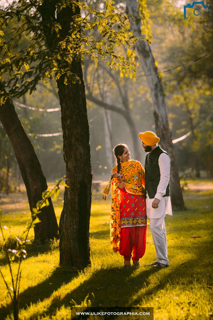 Sun shining so brightly upon the couple by ULike Fotographia Wedding-photography | Weddings Photos & Ideas