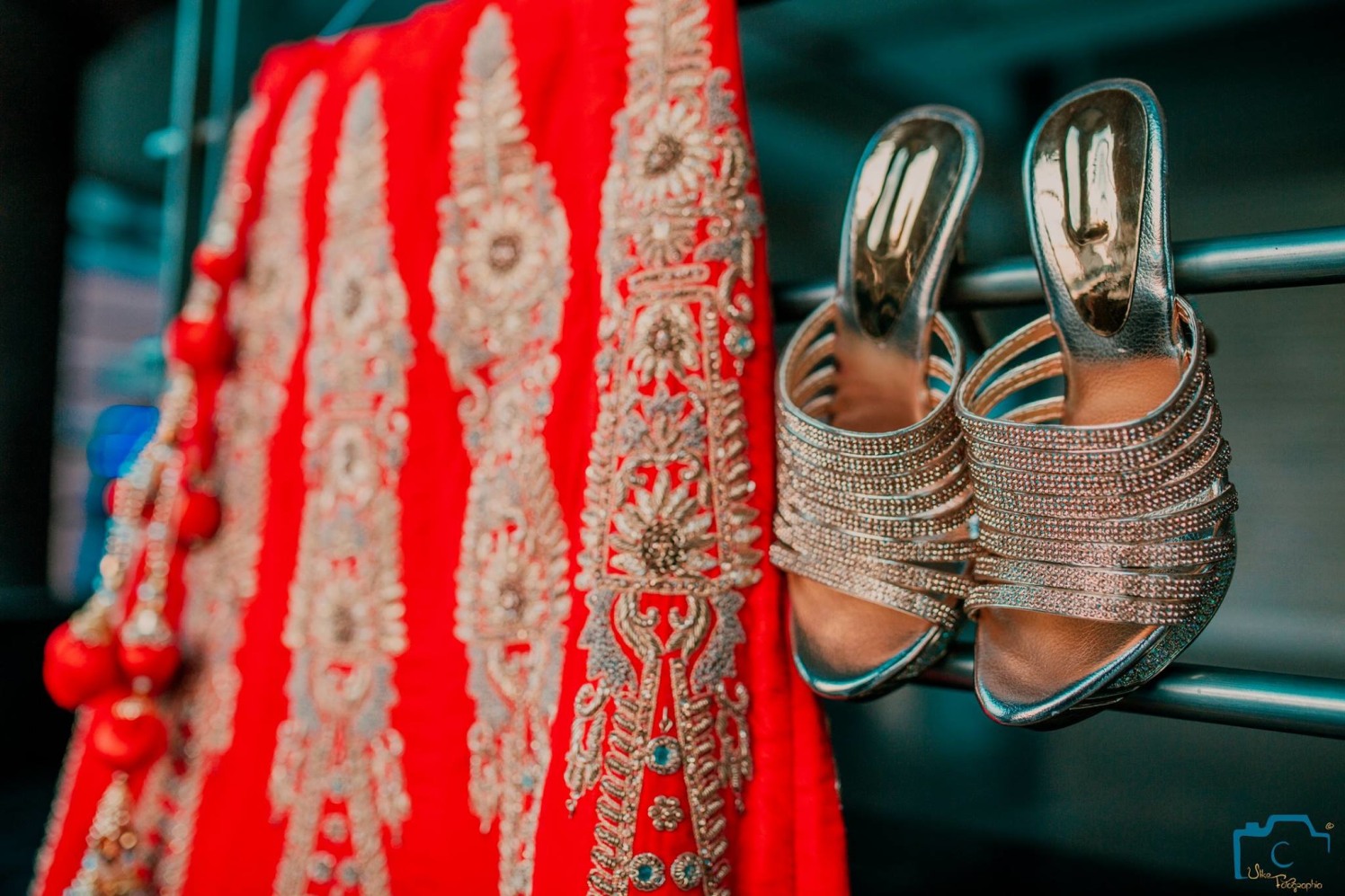 Elegant wedding attire by ULike Fotographia Wedding-photography | Weddings Photos & Ideas