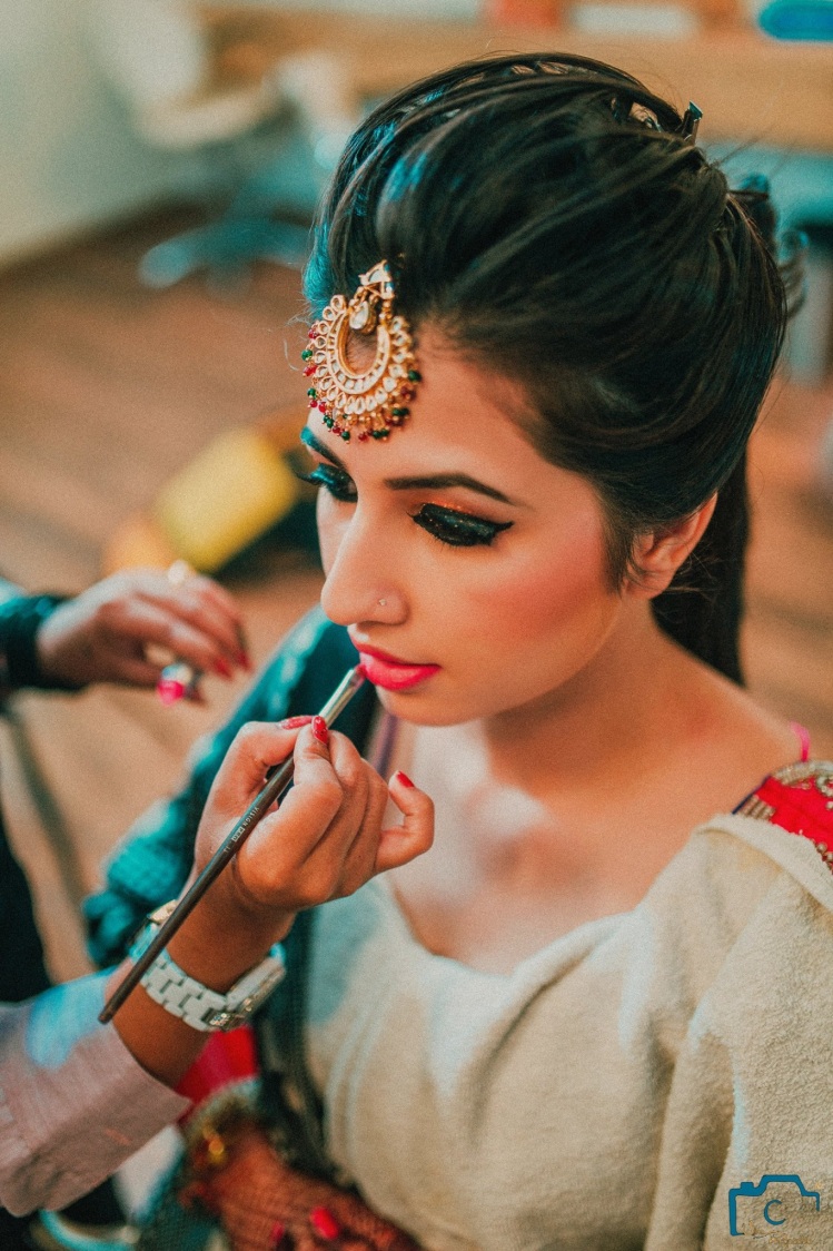 Half moon jewellery by ULike Fotographia Wedding-photography | Weddings Photos & Ideas