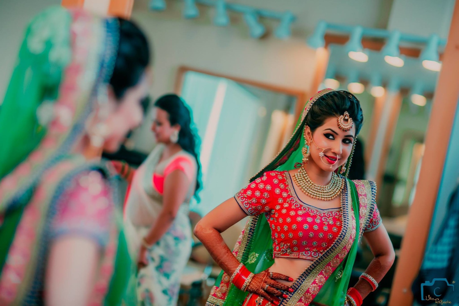 Contrasting in red by ULike Fotographia Wedding-photography | Weddings Photos & Ideas