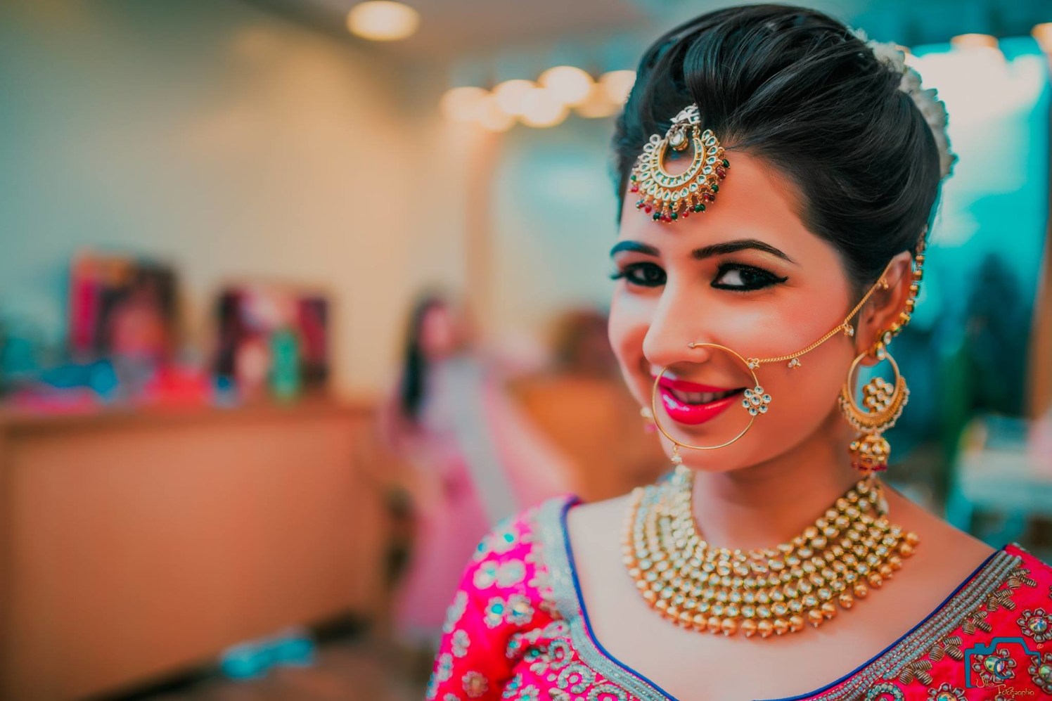 The bride looking stunning by ULike Fotographia Wedding-photography | Weddings Photos & Ideas