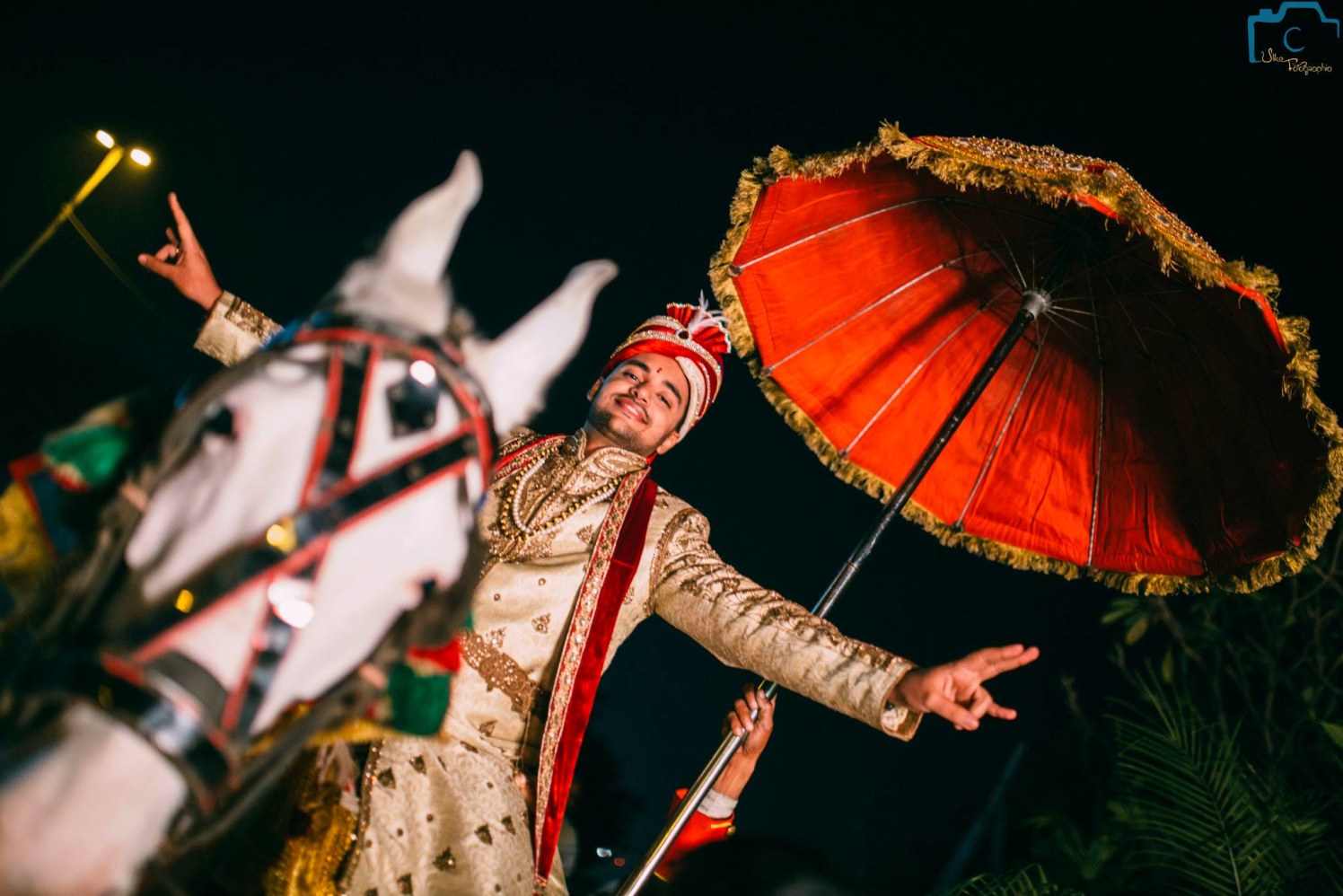 His happiness can't be contained by ULike Fotographia Wedding-photography | Weddings Photos & Ideas